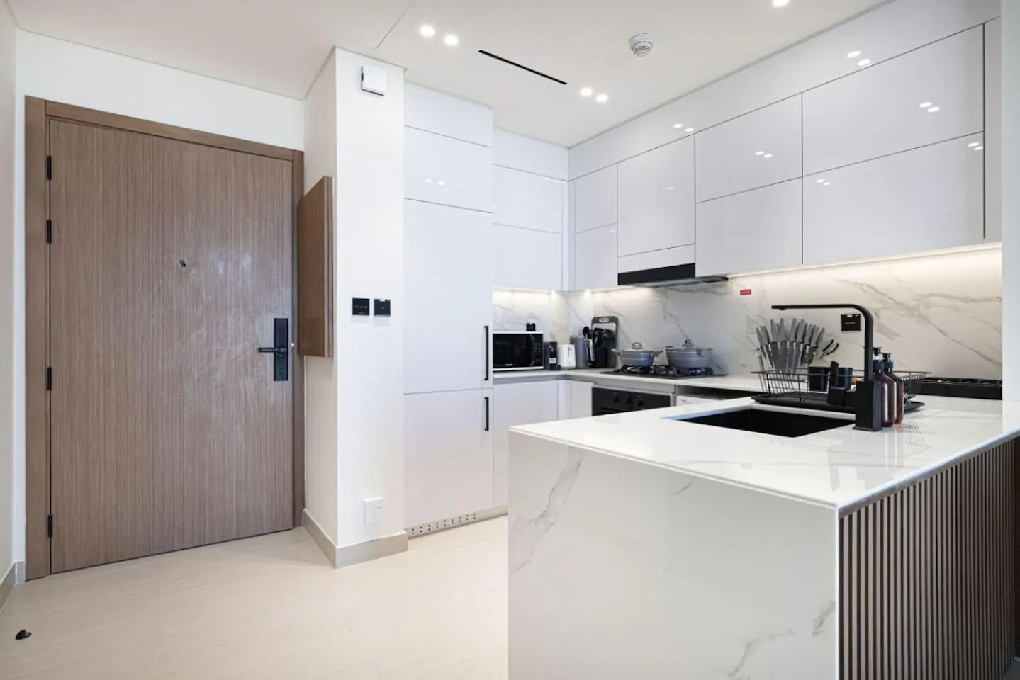 Binghatti House In Jvc - New Apartment Dubai 0*,